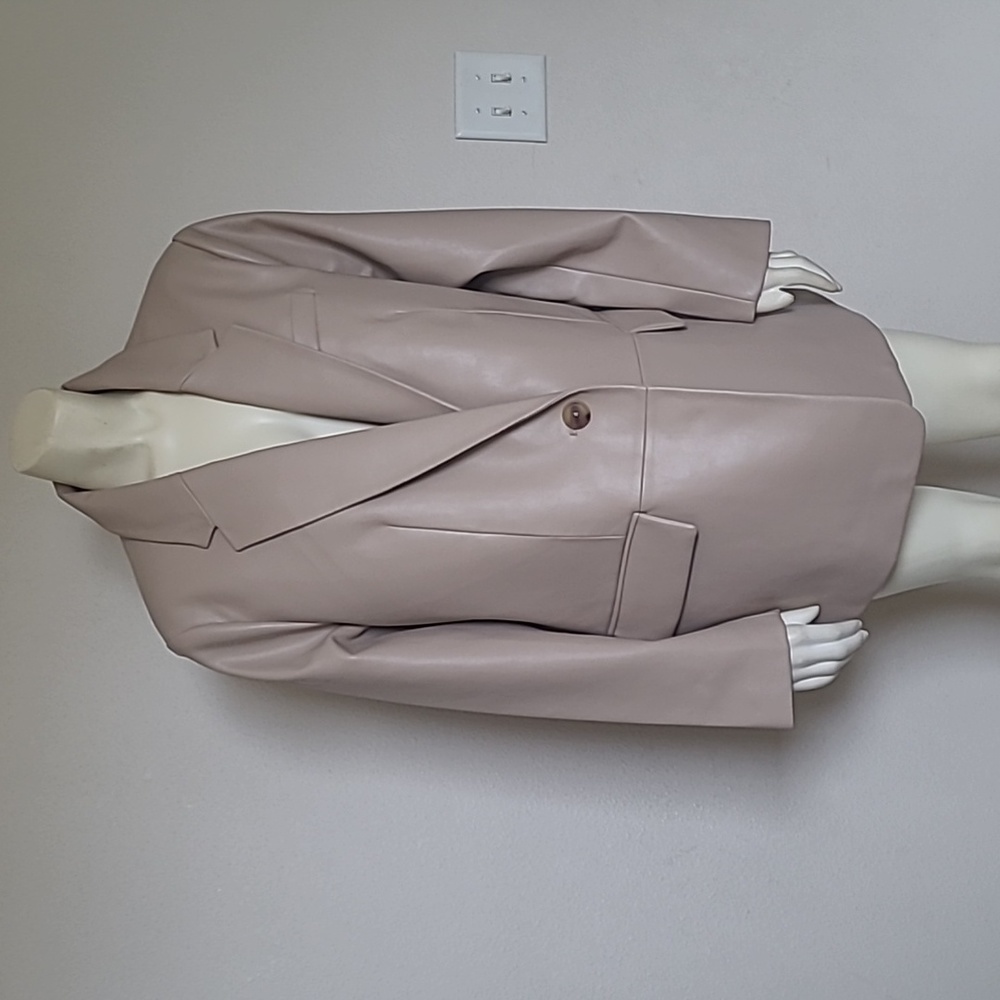 BCBG MaxAzria blazer